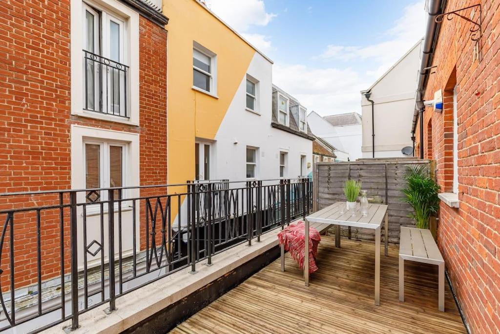 Birch South Lanes - Super 2 Bed Duplex With South Terrace Apartman Brighton Kültér fotó